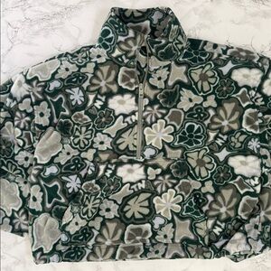 Aritzia TNA Fleece Pullover Green Flowers Small